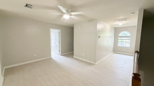 Building Photo - 765 Rockbass Rd