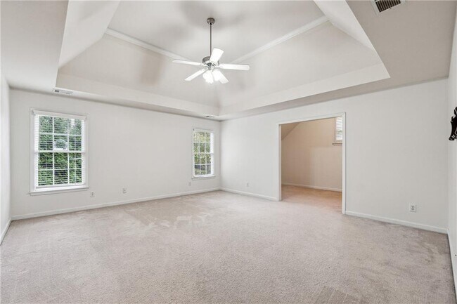 Building Photo - 2075 Willshire Glen