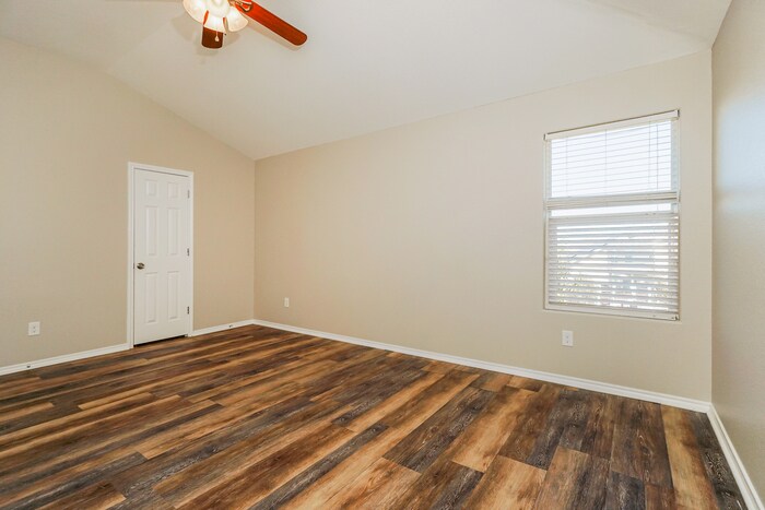 Building Photo - 3103 Thunder Gulch