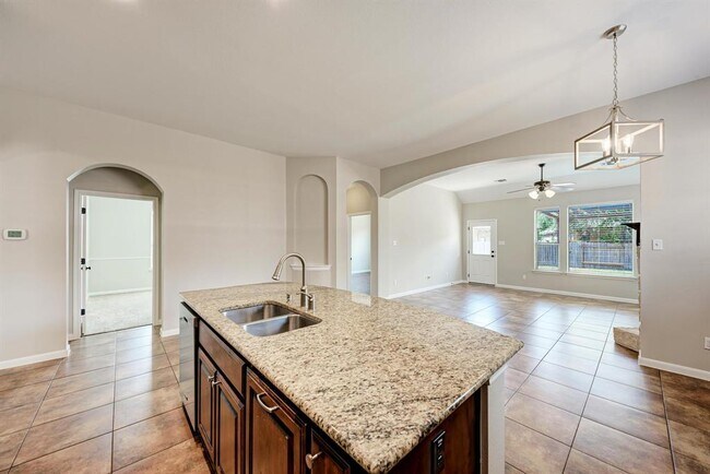 Building Photo - 108 Latitude Ln