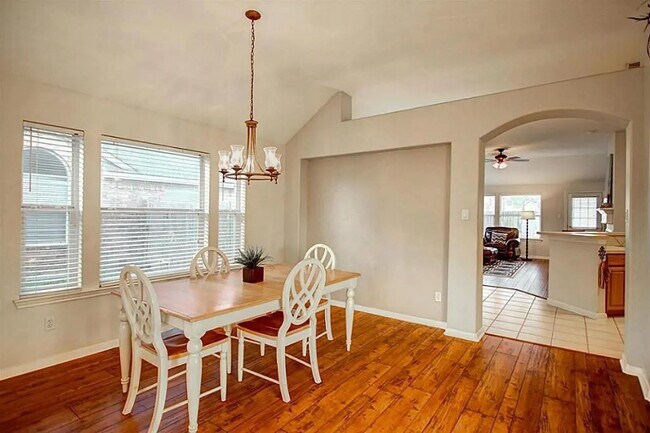 Building Photo - 11413 Easton Springs Dr