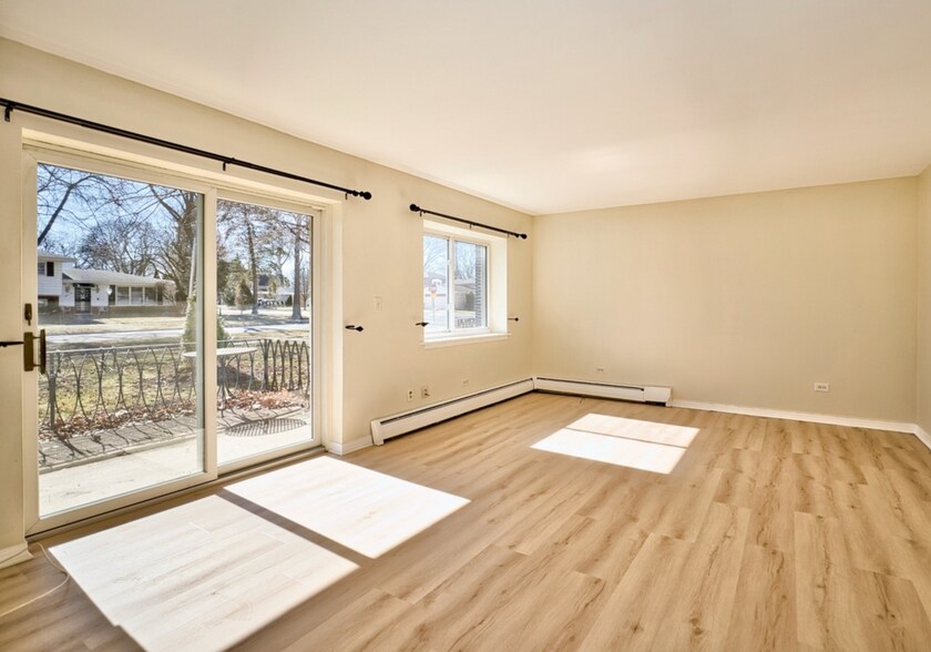 Building Photo - 1206 E Fairview St