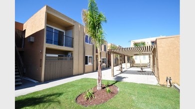 Building Photo - Spring Gardens Apartments