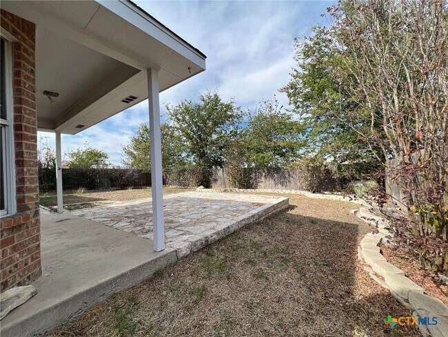 Building Photo - 2907 Wesley Dr