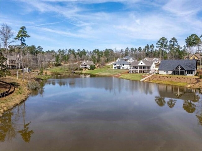 Building Photo - 1270 Glen Eagle Dr