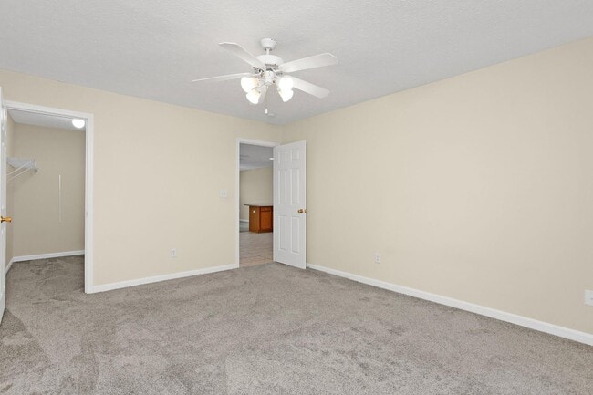 Building Photo - 117 Clover Ct