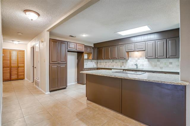 Building Photo - 4860 Ledgestone Ct