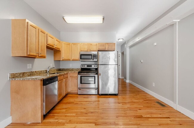 Building Photo - 24 Chittenden Ave