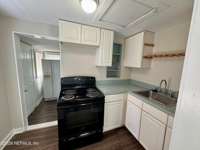 Building Photo - 3673 Randall St