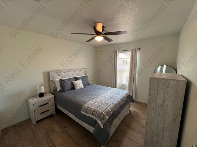 Building Photo - 2131 Bobwhite Ct