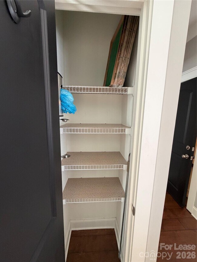 Building Photo - 29 Myrtle St