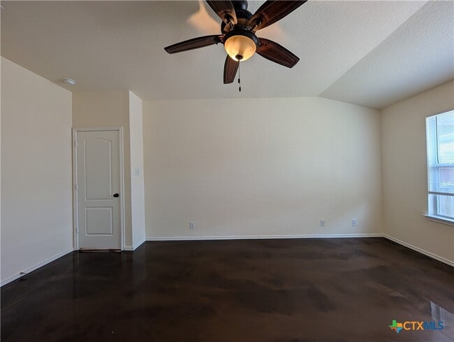 Building Photo - 268 Goliad Dr