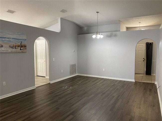 Building Photo - 2210 Nicollett Way