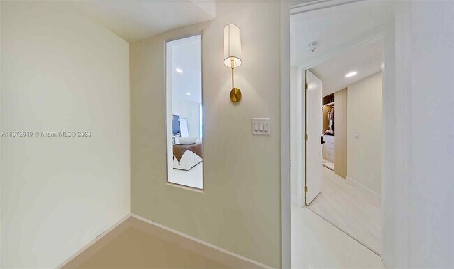 Building Photo - 16485 Collins Ave