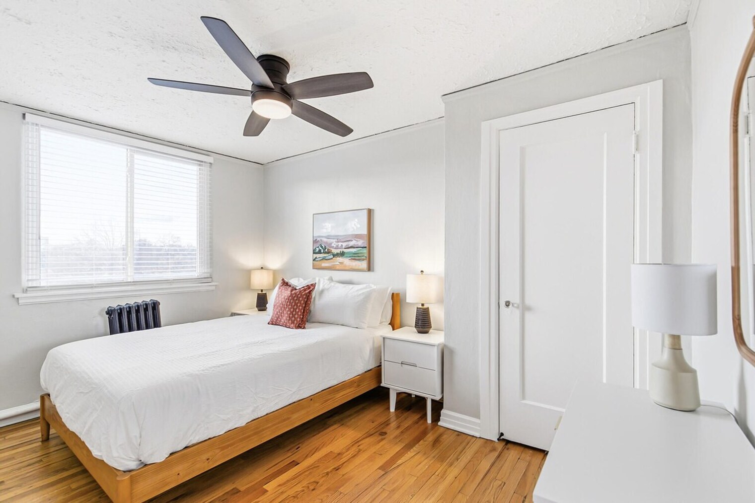 Building Photo - 1666 Detroit St