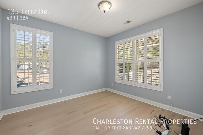 Building Photo - 135 Lotz Dr