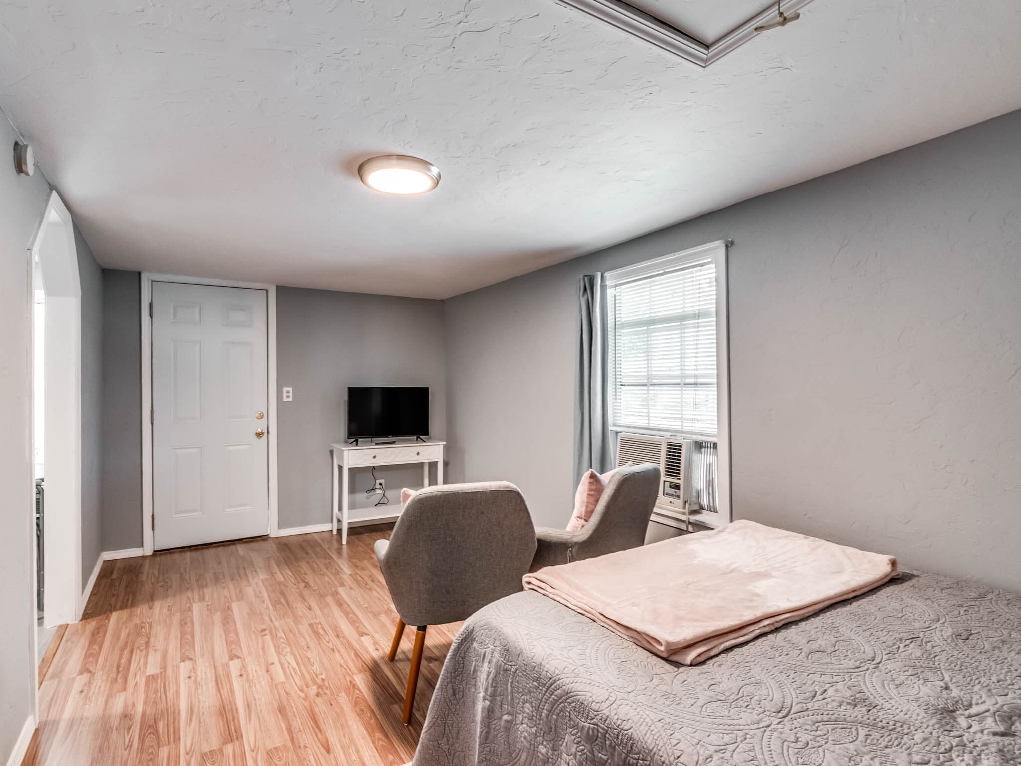 Building Photo - 1145 NW 48th St