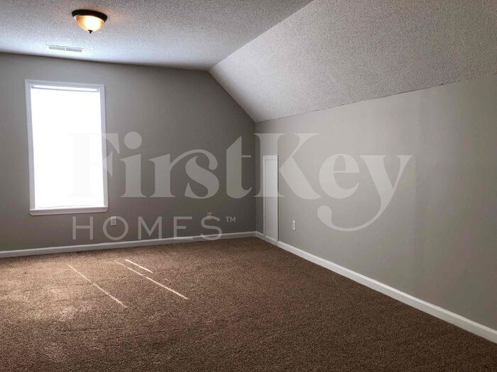 Building Photo - 7678 Breeze Wood Cove