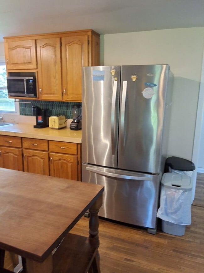 Building Photo - Fully Furnished home in Beaufort