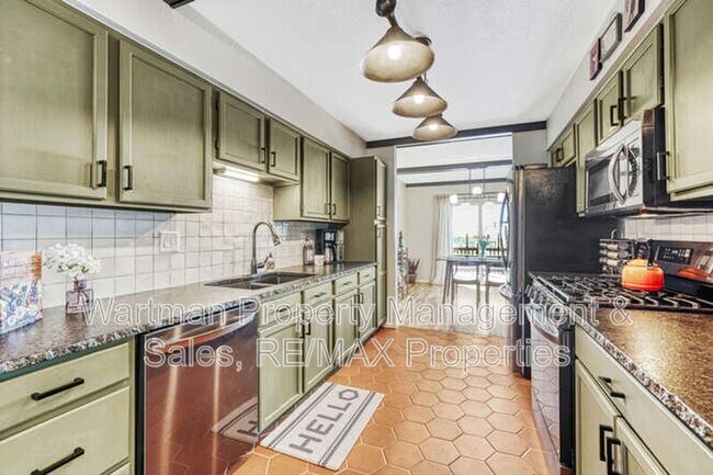 Building Photo - 3428 Trenary Ln