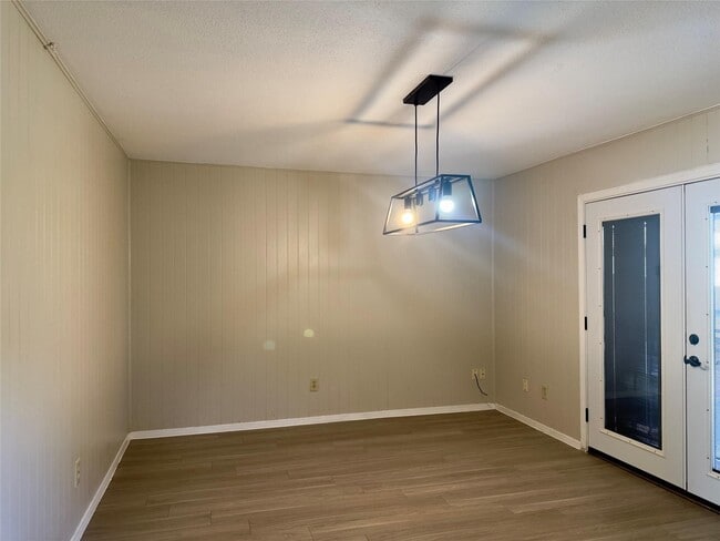 Building Photo - 10168 Beekman Pl Dr