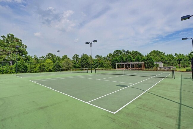 Building Photo - 255 Mimosa Dr