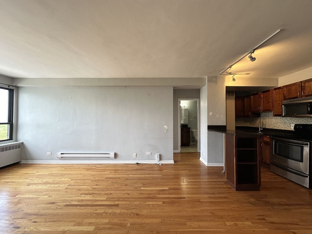 Building Photo - 4180 N Marine Dr