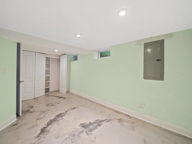 Building Photo - 1508 Potter Rd