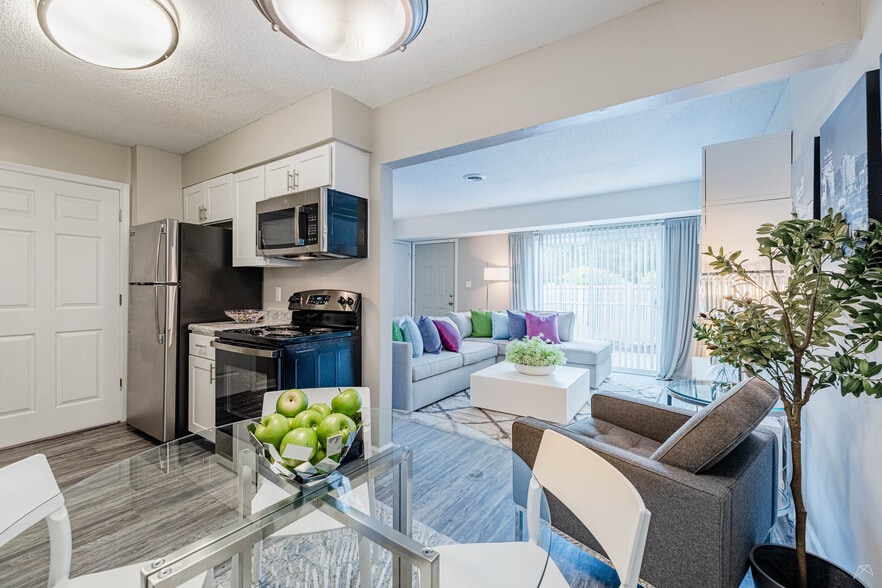 Primary Photo - Woodland Creek Apartments