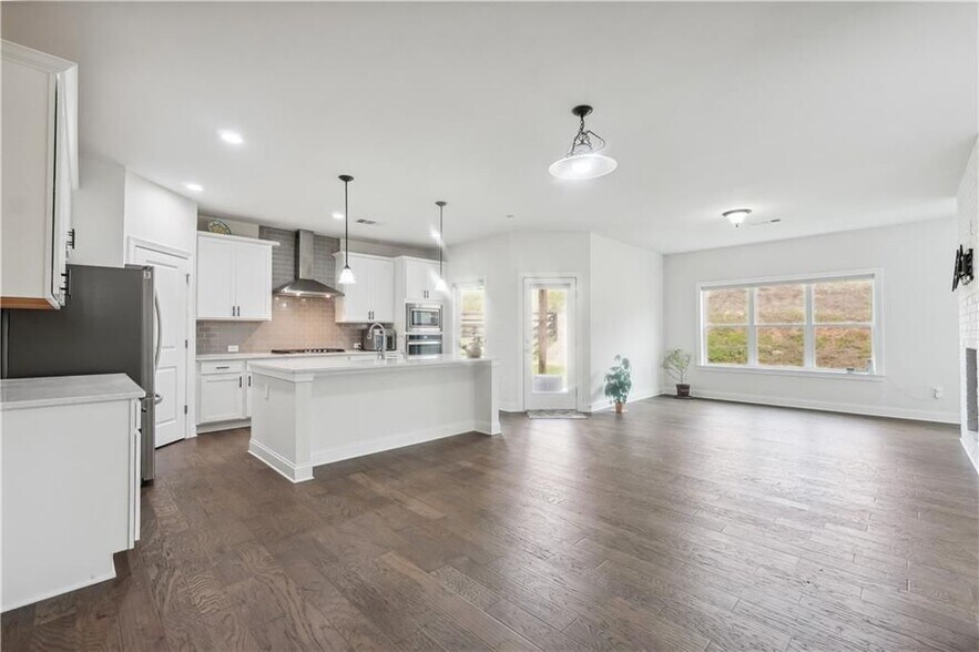 Building Photo - 4055 Starwood Dr