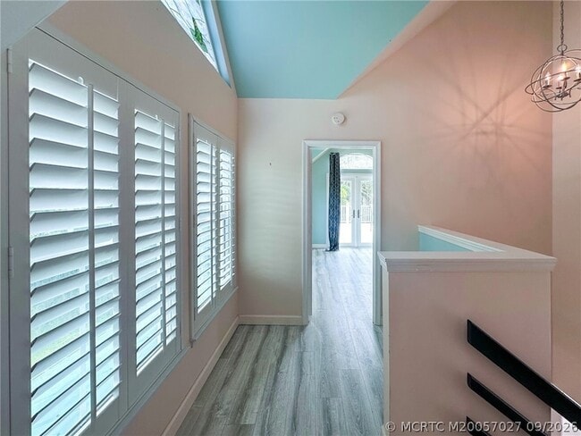 Building Photo - 521 SW Marion Ct