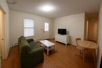 Building Photo - 66 Hungerford Terrace