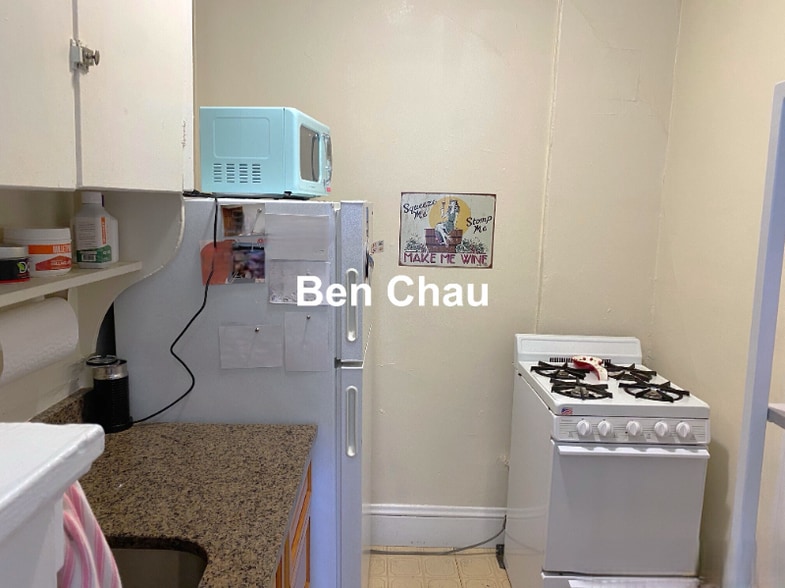 Building Photo - 1610 Massachusetts Ave