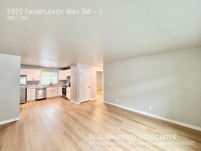 Building Photo - 5925 Fauntleroy Wy SW