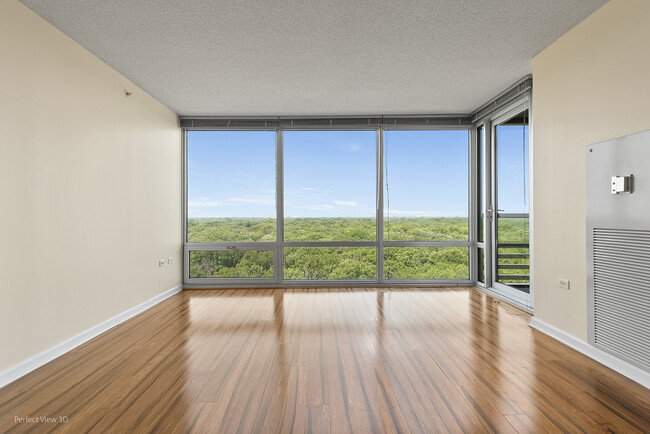 Building Photo - 9655 Woods Dr