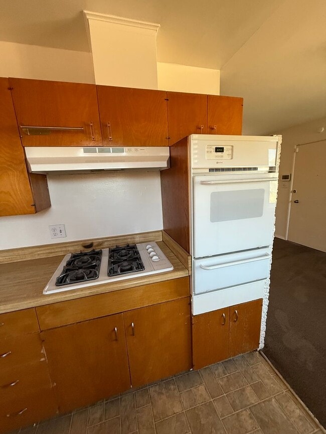 Building Photo - 3 Bedroom 2 Bathroom House for Rent