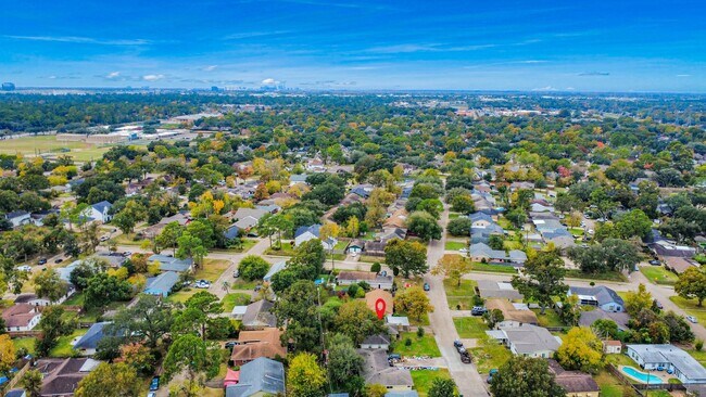 Building Photo - 9535 Vogue Ln