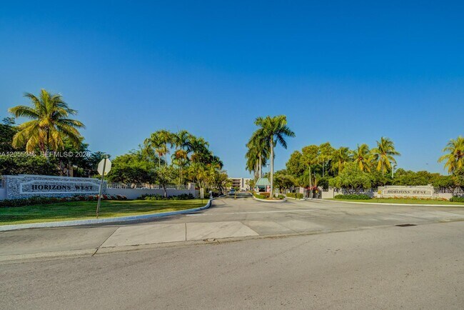 Building Photo - 8420 SW 133rd Avenue Rd