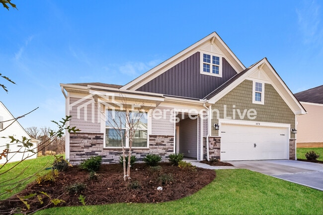 Building Photo - 6478 Fairfax Ct