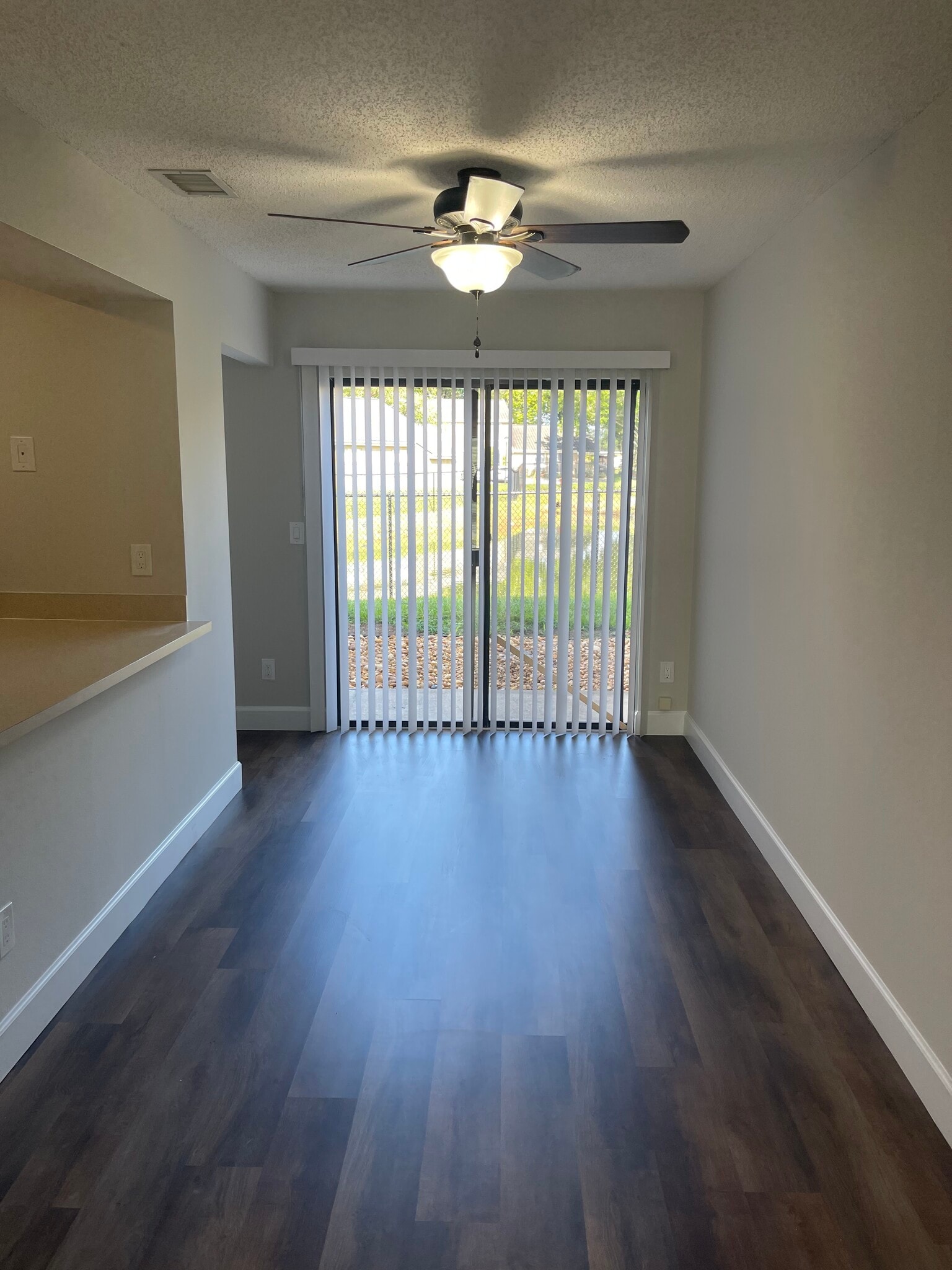 Dining Room - 610 Casa Park Court O
