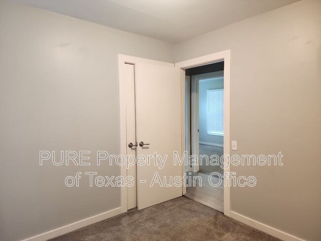 Building Photo - 5308 Overbrook Dr