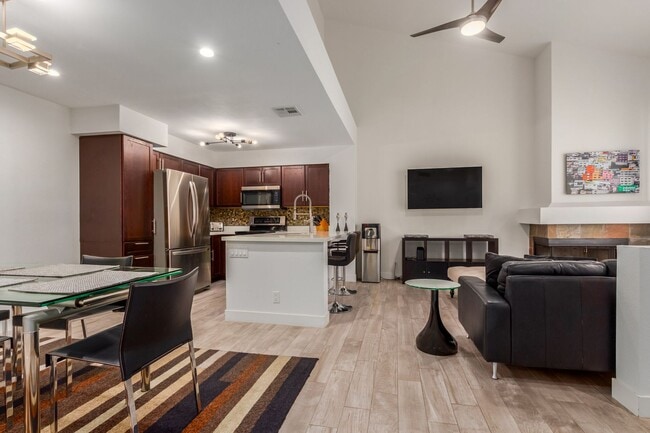 Building Photo - Two bedroom condo