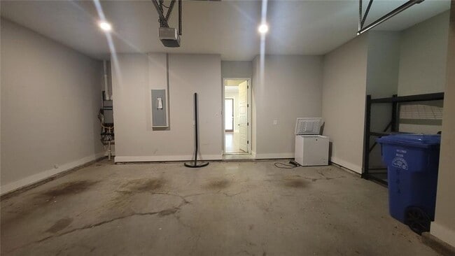 Building Photo - 983 Azalee Wharton Ave NW