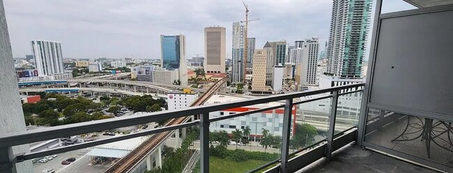 Building Photo - 90 SW 3rd St