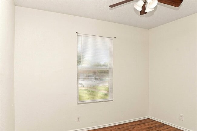Building Photo - 6906 Deep Cir