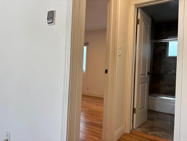 Building Photo - 11719 Mayfield Ave