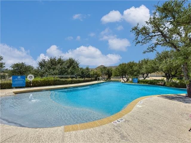 Building Photo - 106 Evolutions Path