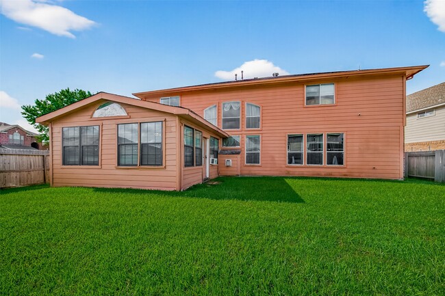 Building Photo - 602 Field Run Ct