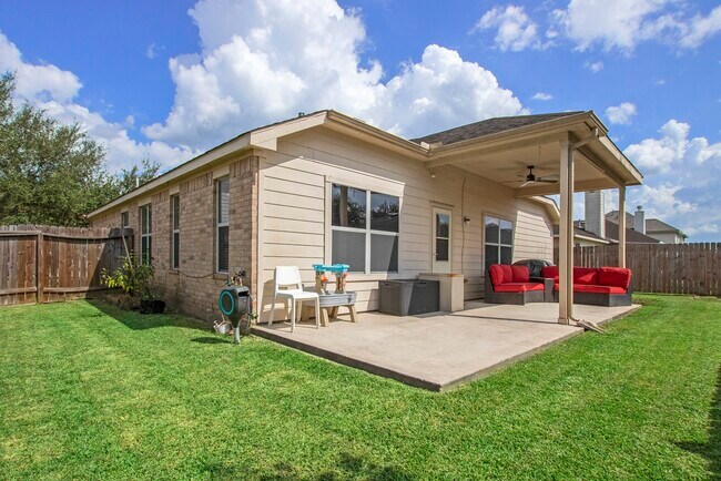 Building Photo - 3608 Kale St