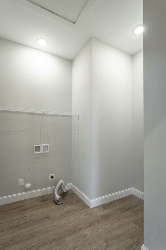 Building Photo - 549 Strong Ave